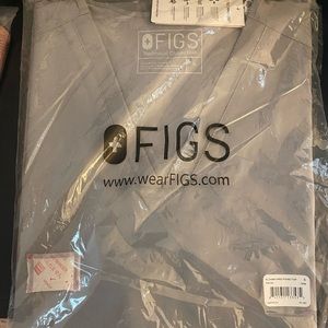 New in bag! Figs Casma 3 pocket scrub top in Gray. Size Small